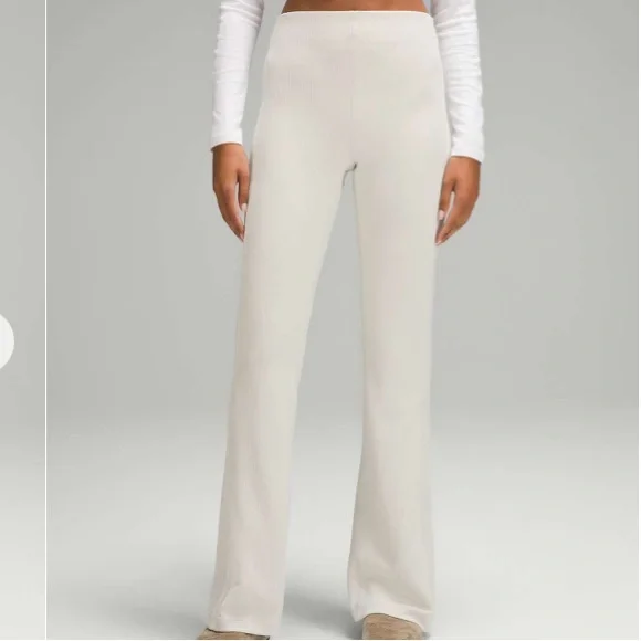 Lululemon Bone Brushed Softstreme Ribbed Zip Flared Pant | Size 8, 32.5” Inseam - Picture 1 of 6